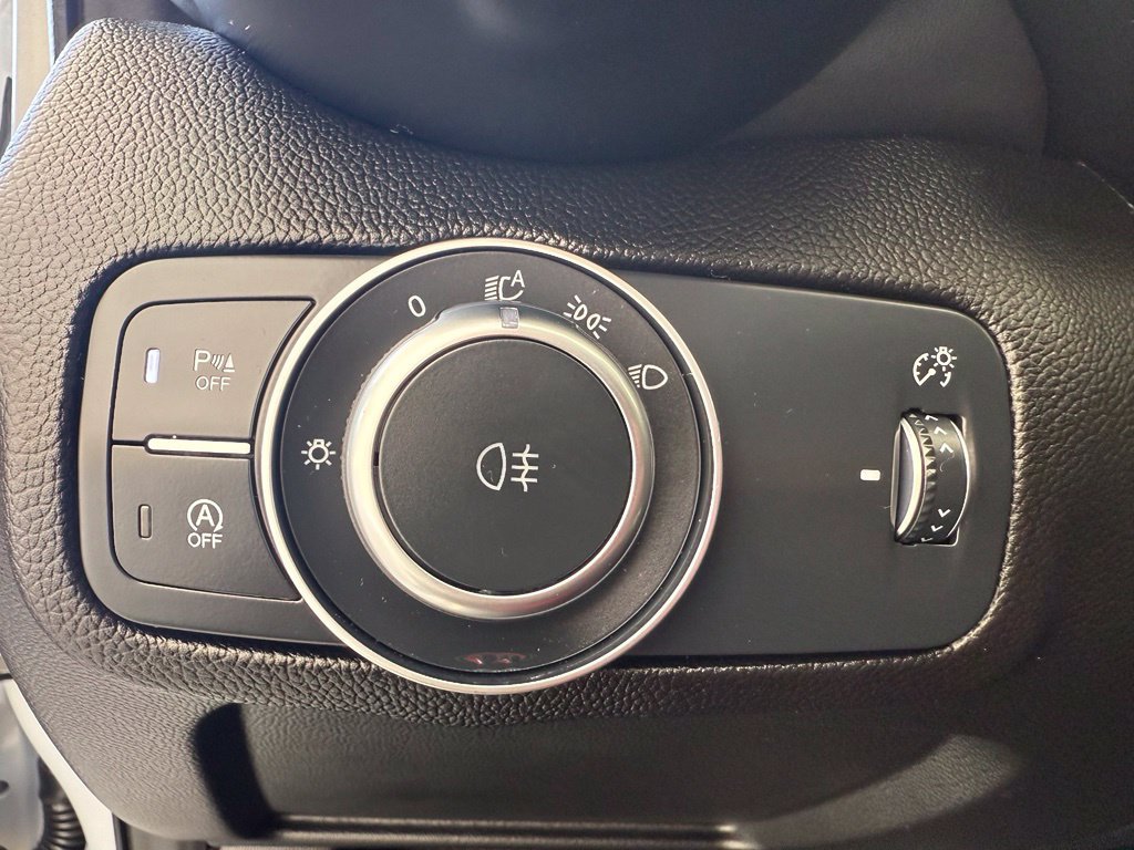 New 2026 Alfa Romeo Giulia AWD image 33