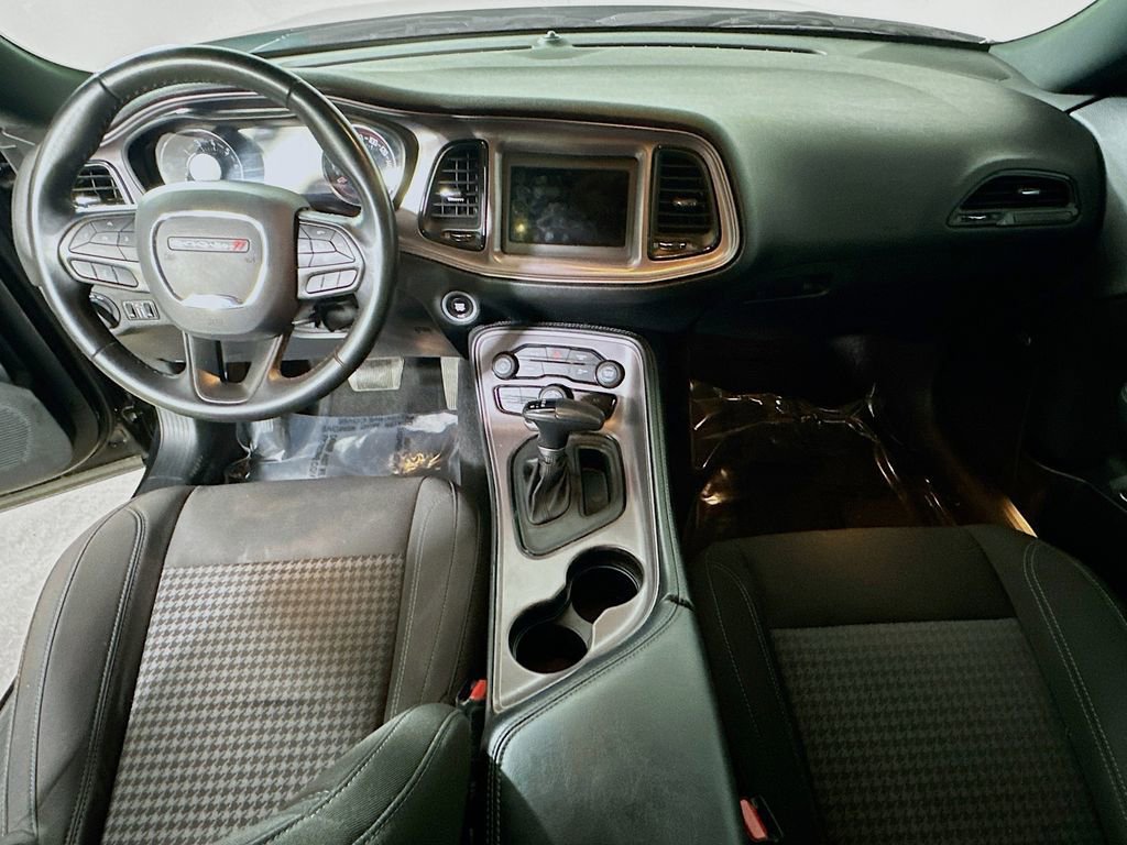 Used 2023 Dodge Challenger SXT image 16