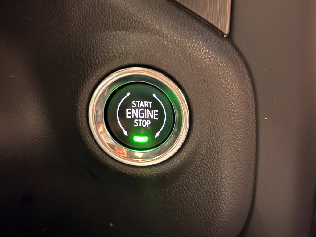 Used 2021 GMC Sierra 1500 AT4 w/ AT4 Premium Package AWD/4WD image 24