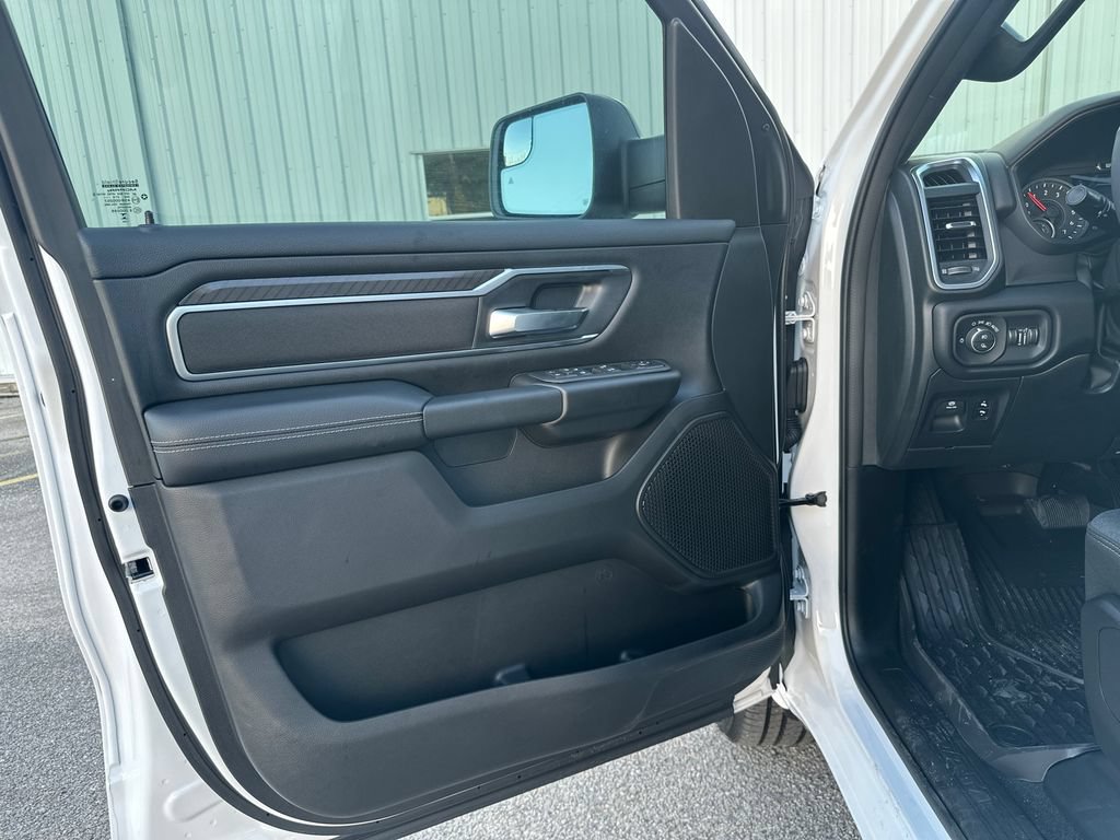 New 2026 RAM 1500 Big Horn AWD/4WD image 11
