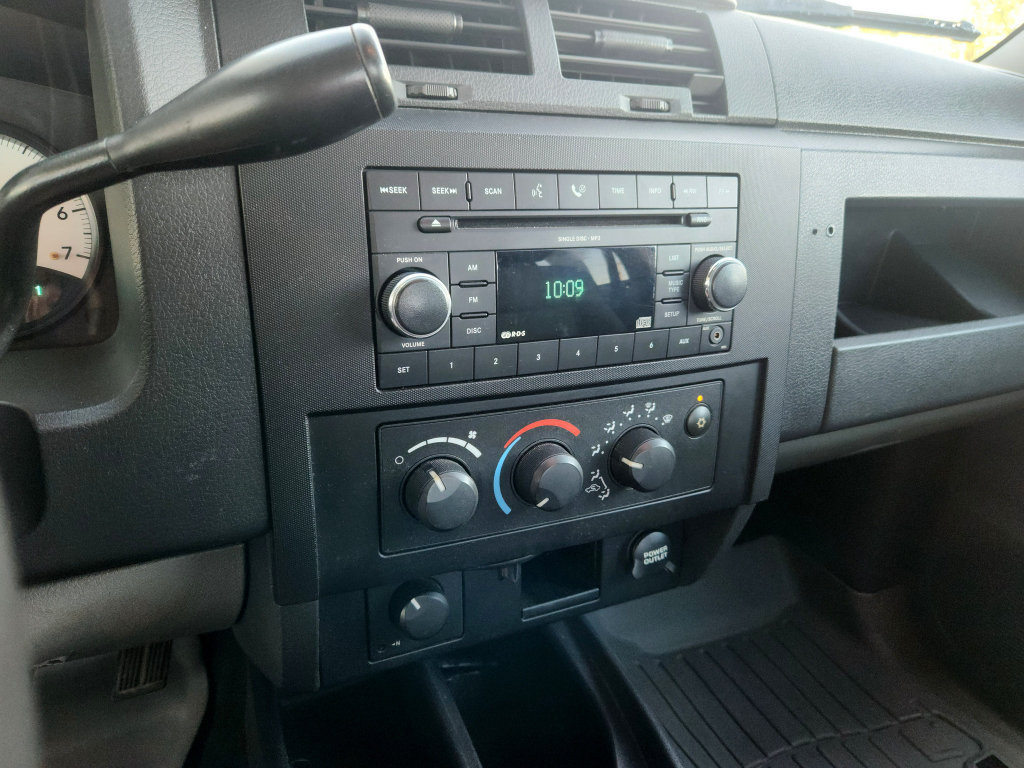 Used 2008 Dodge Dakota ST AWD/4WD image 4