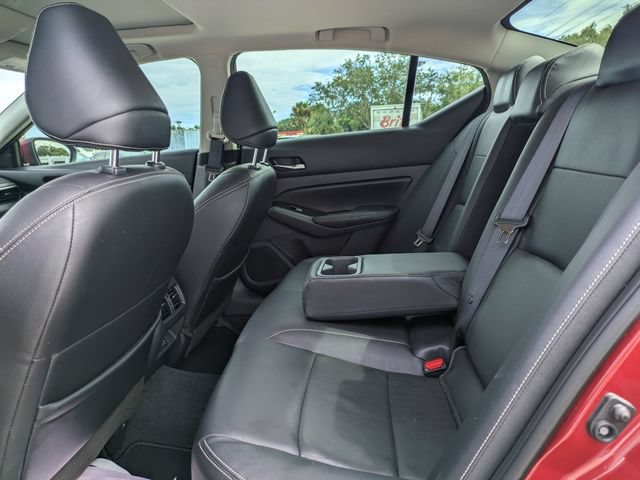 Used 2022 Nissan Altima 2.5 Platinum AWD/4WD image 13