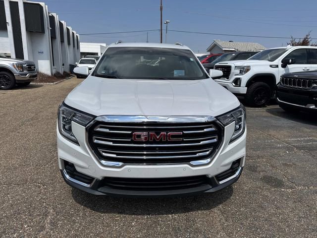 Used 2023 GMC Terrain SLT w/ Infotainment Package II image 2