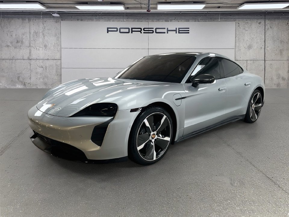 Used 2020 Porsche Taycan Turbo AWD/4WD image 1