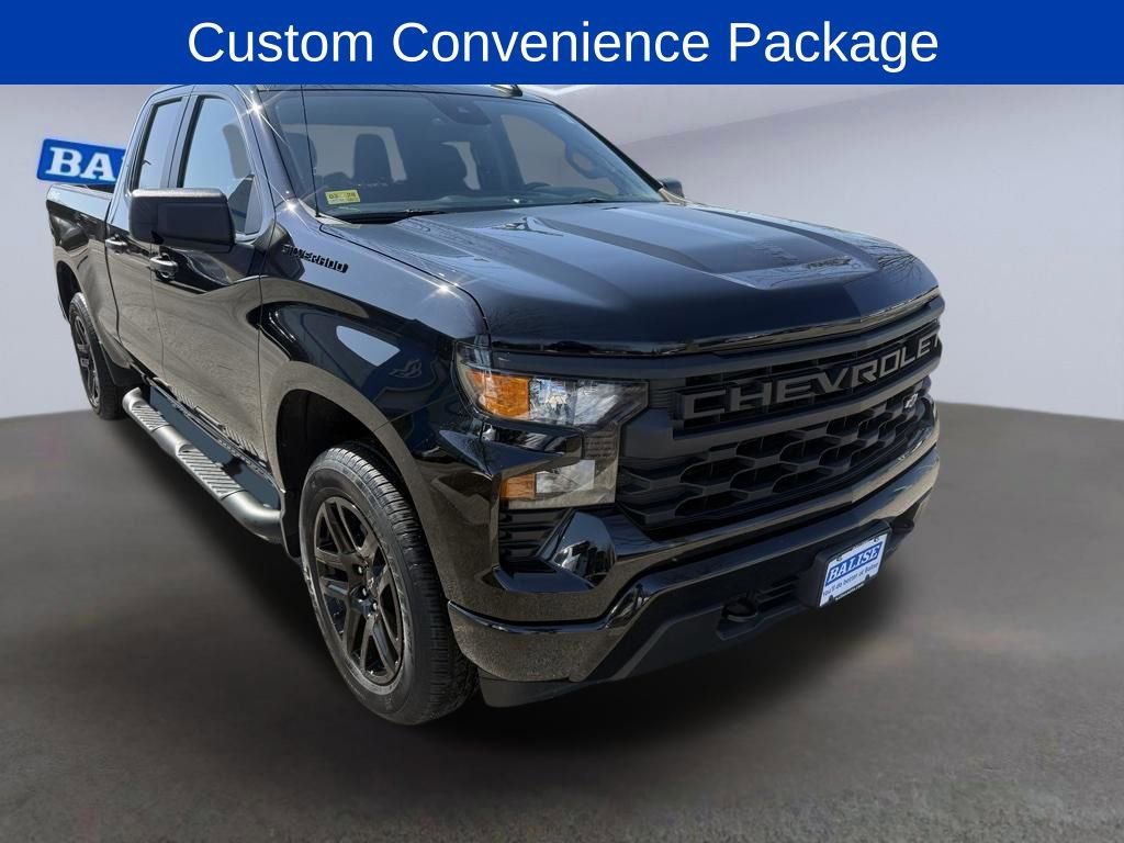 Used 2023 Chevrolet Silverado 1500 Custom w/ Rally Edition AWD/4WD image 7