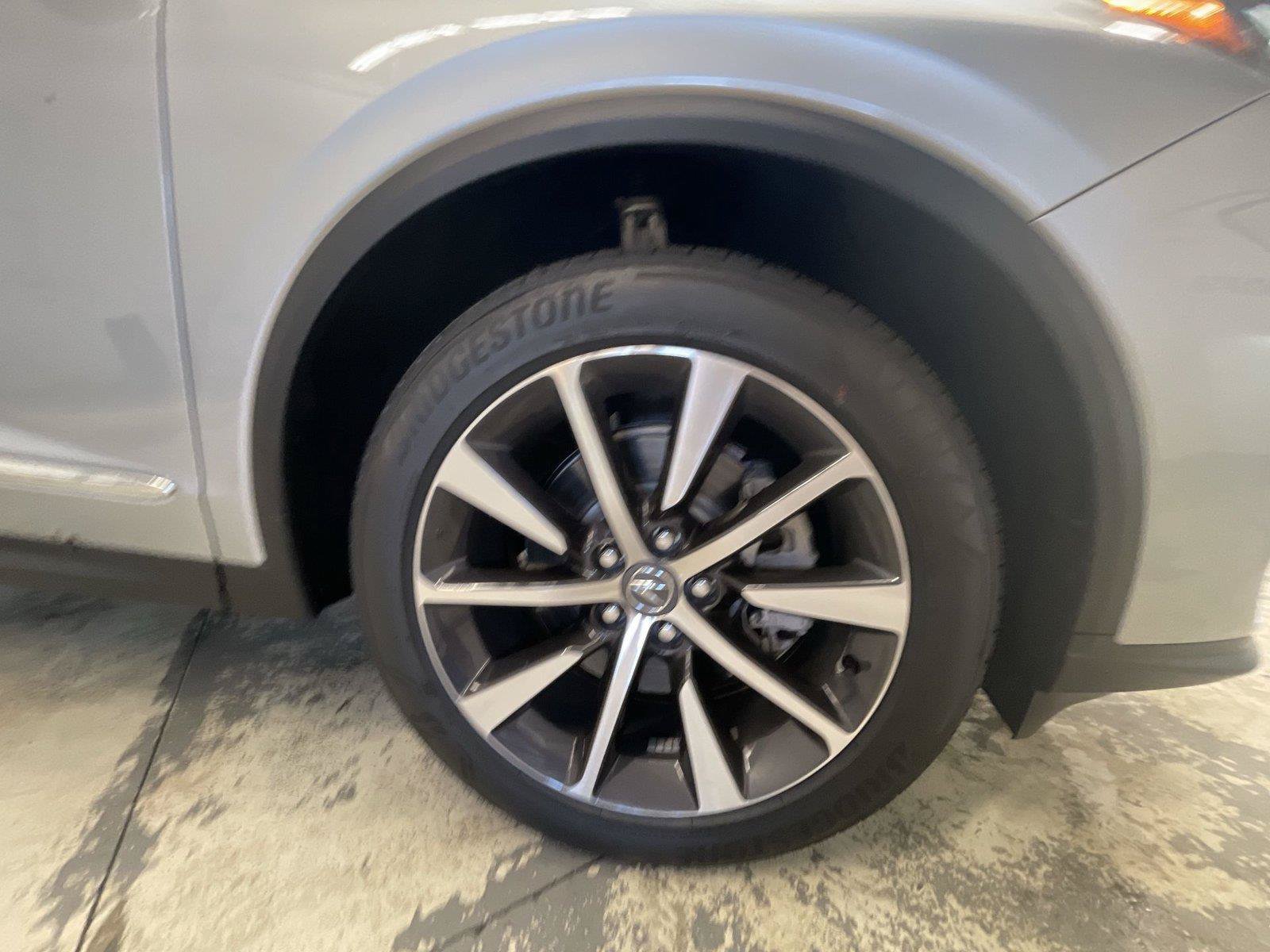 Certified 2026 Acura MDX w/ Technology Package AWD/4WD image 10
