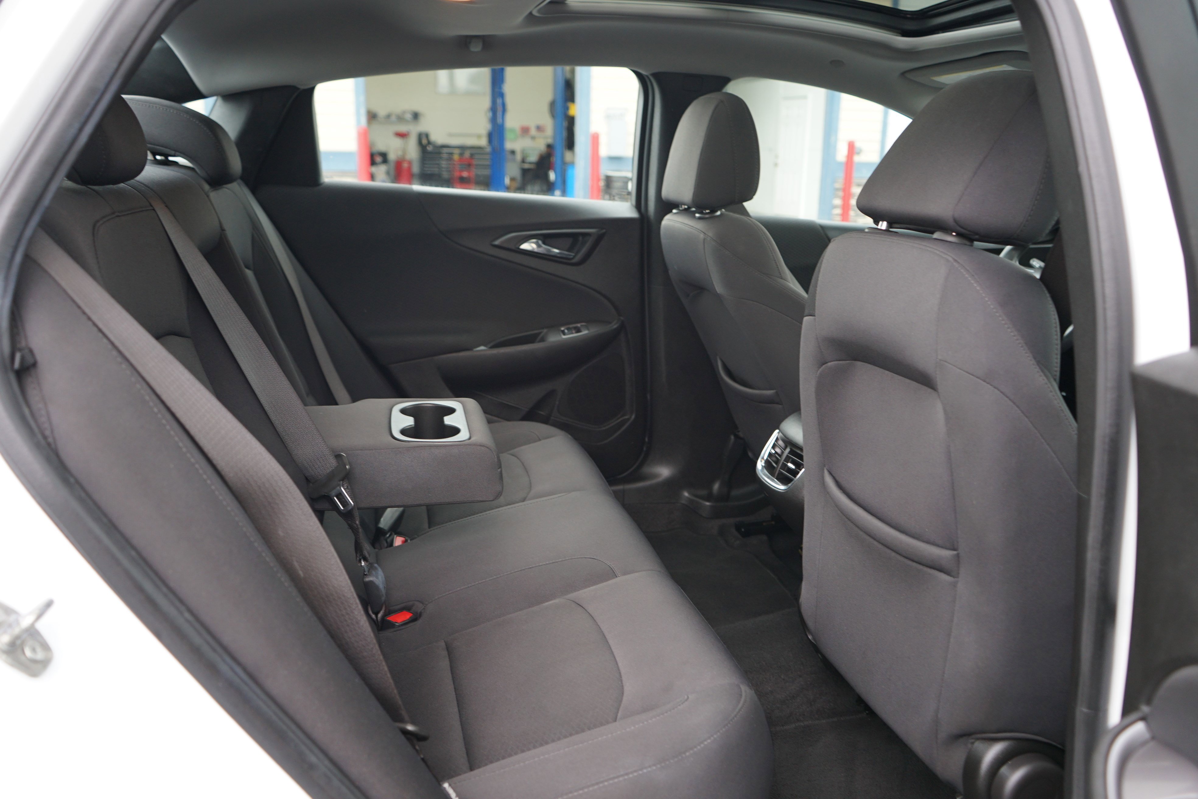 Used 2022 Chevrolet Malibu LT image 27