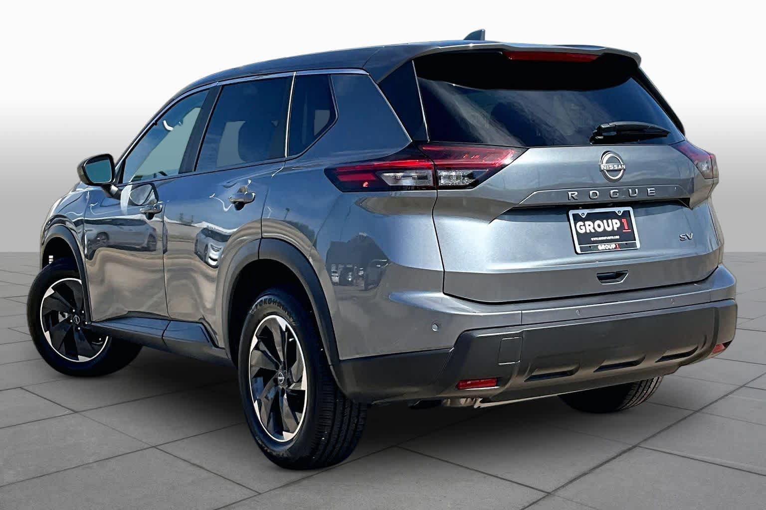 Certified 2024 Nissan Rogue SV FWD image 12