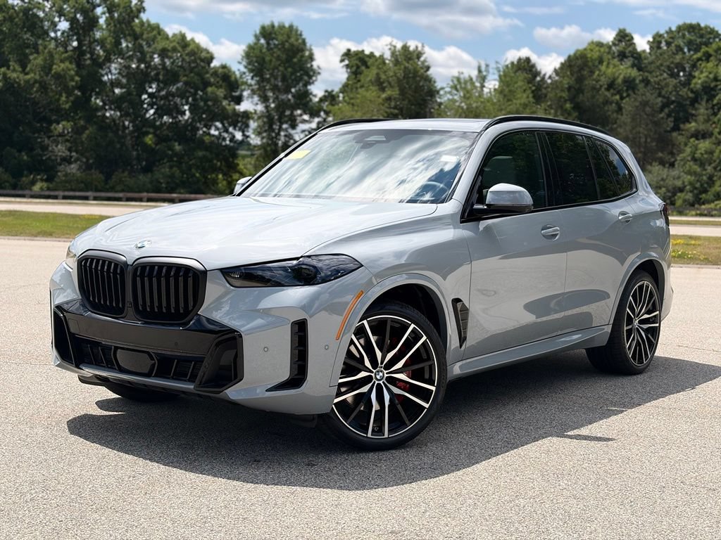 New 2026 BMW X5 xDrive40i w/ M Sport Package AWD/4WD image 1