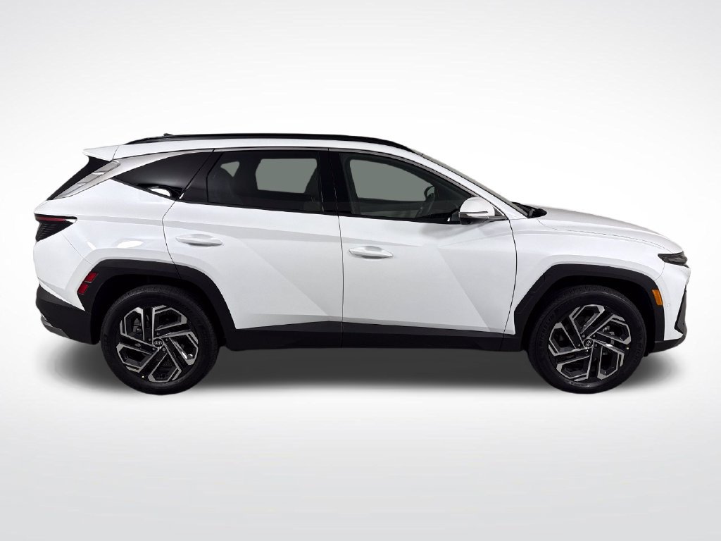 Certified 2026 Hyundai Tucson Limited AWD/4WD image 2
