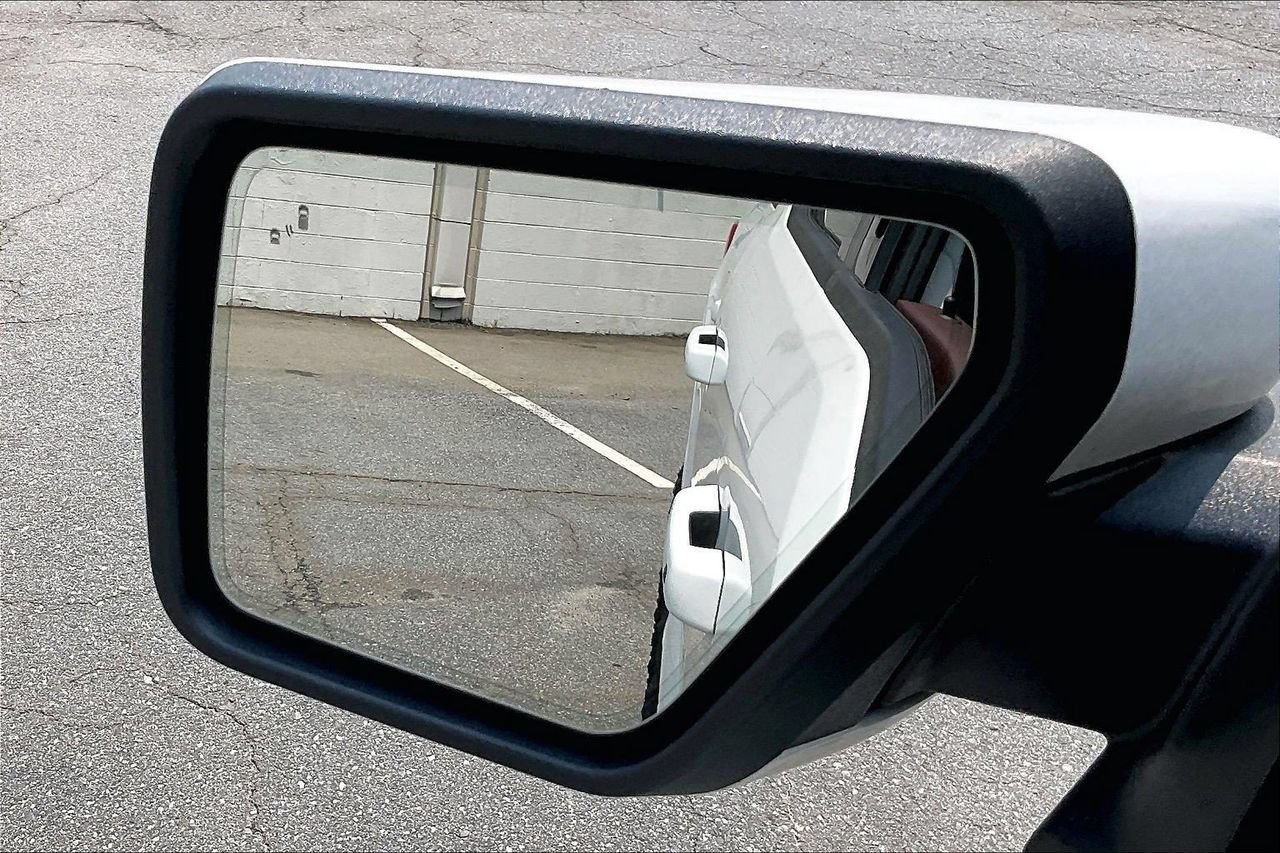 Used 2022 Ford F150 Lariat AWD/4WD image 28