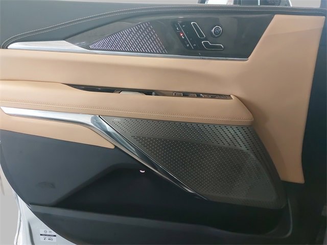 New 2025 Cadillac Escalade IQ Luxury 2 image 32