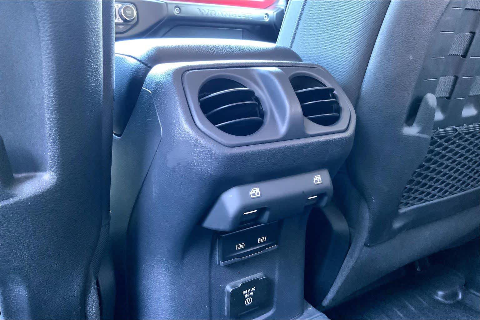 Used 2021 Jeep Wrangler Unlimited Rubicon AWD/4WD image 35