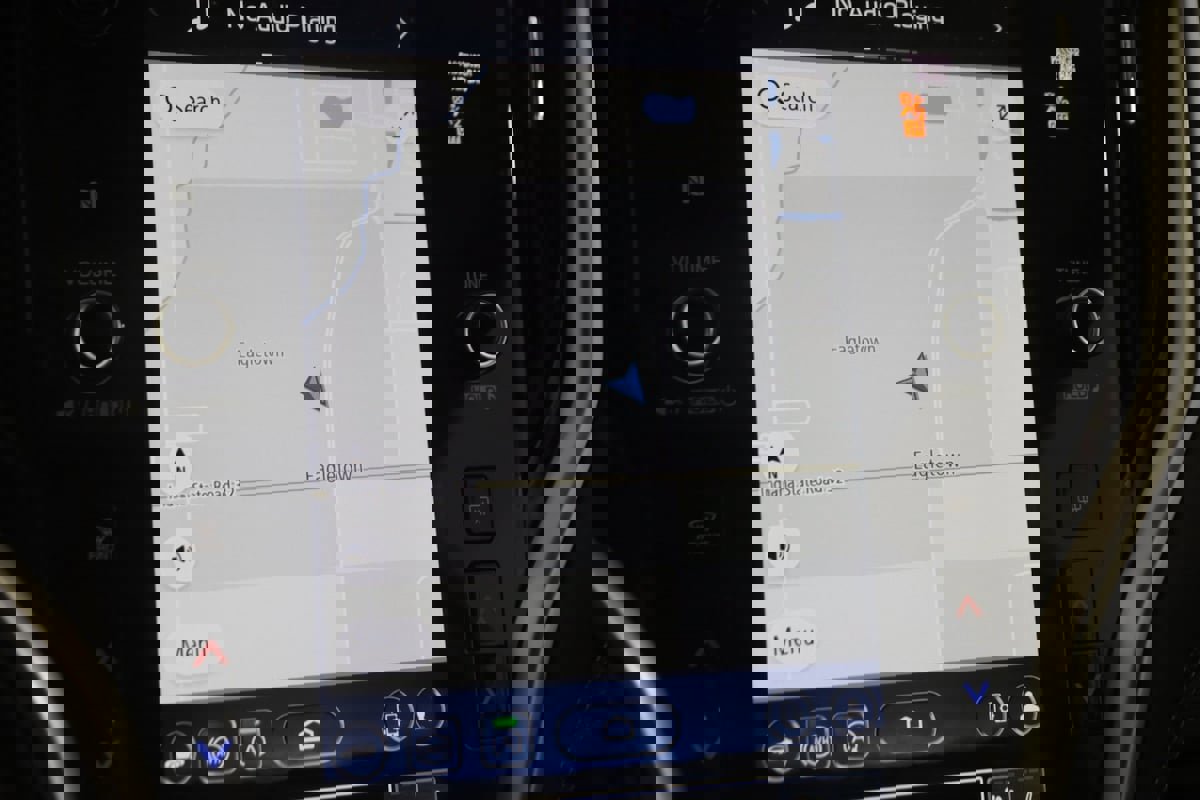 Used 2025 Subaru Outback Touring XT image 9