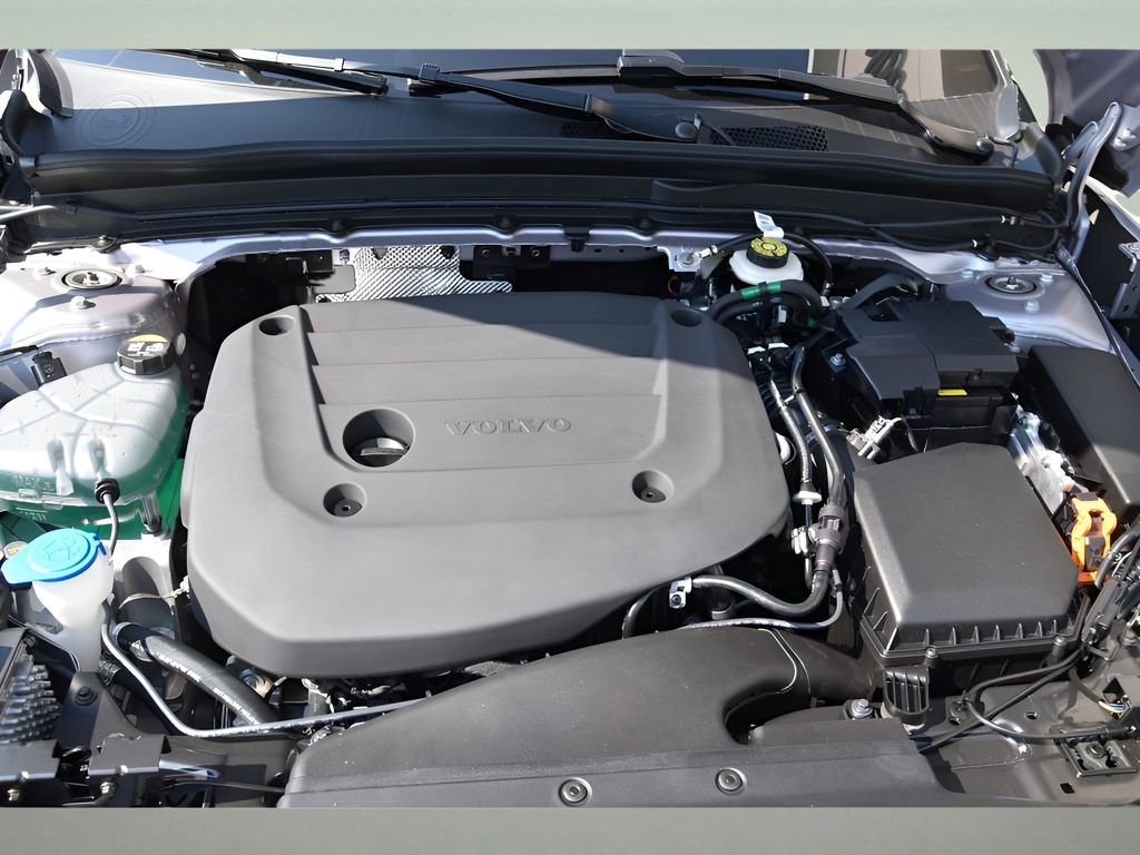 Certified 2026 Volvo XC40 B5 Plus w/ Protection Package Premier image 25