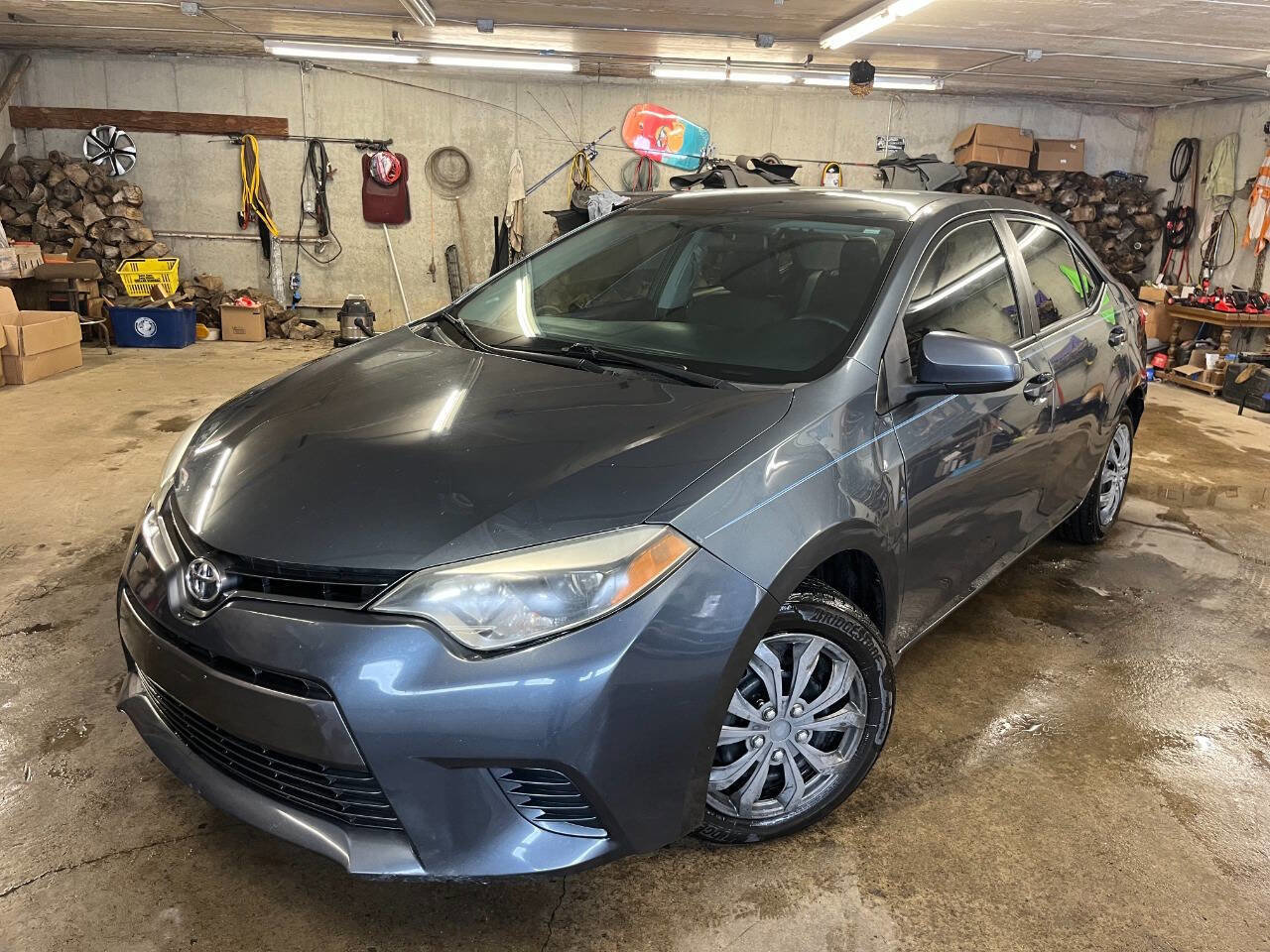 Used 2015 Toyota Corolla LE image 1