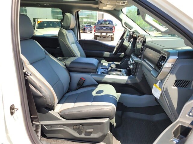 New 2025 Ford F150 Lariat w/ Equipment Group 501A Mid image 15