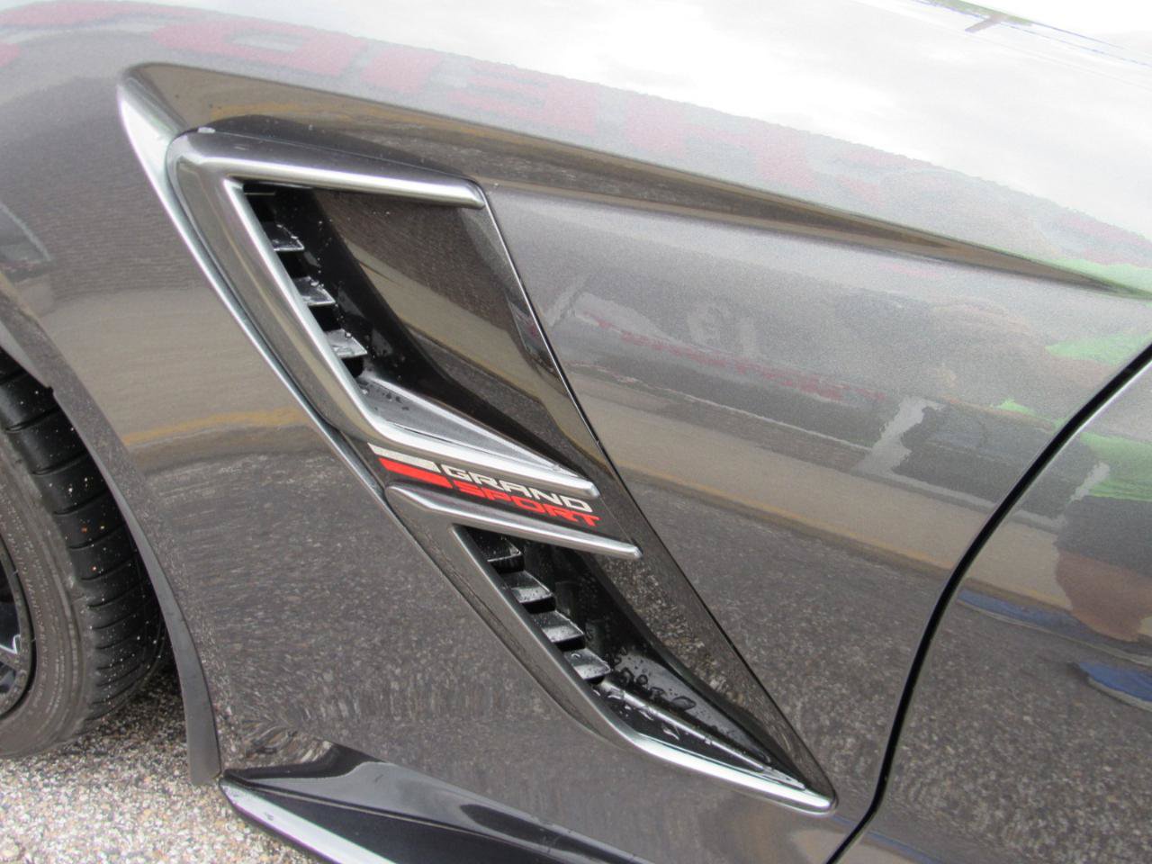 Used 2018 Chevrolet Corvette Grand Sport RWD image 13