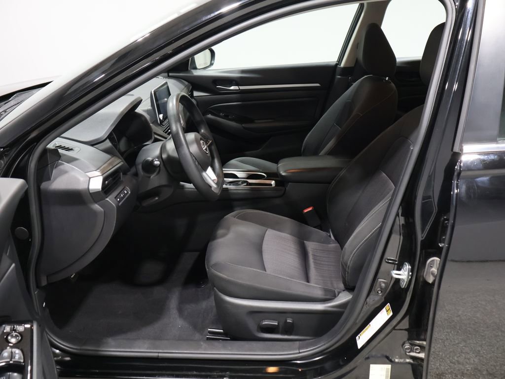 Used 2023 Nissan Altima 2.5 SV image 10