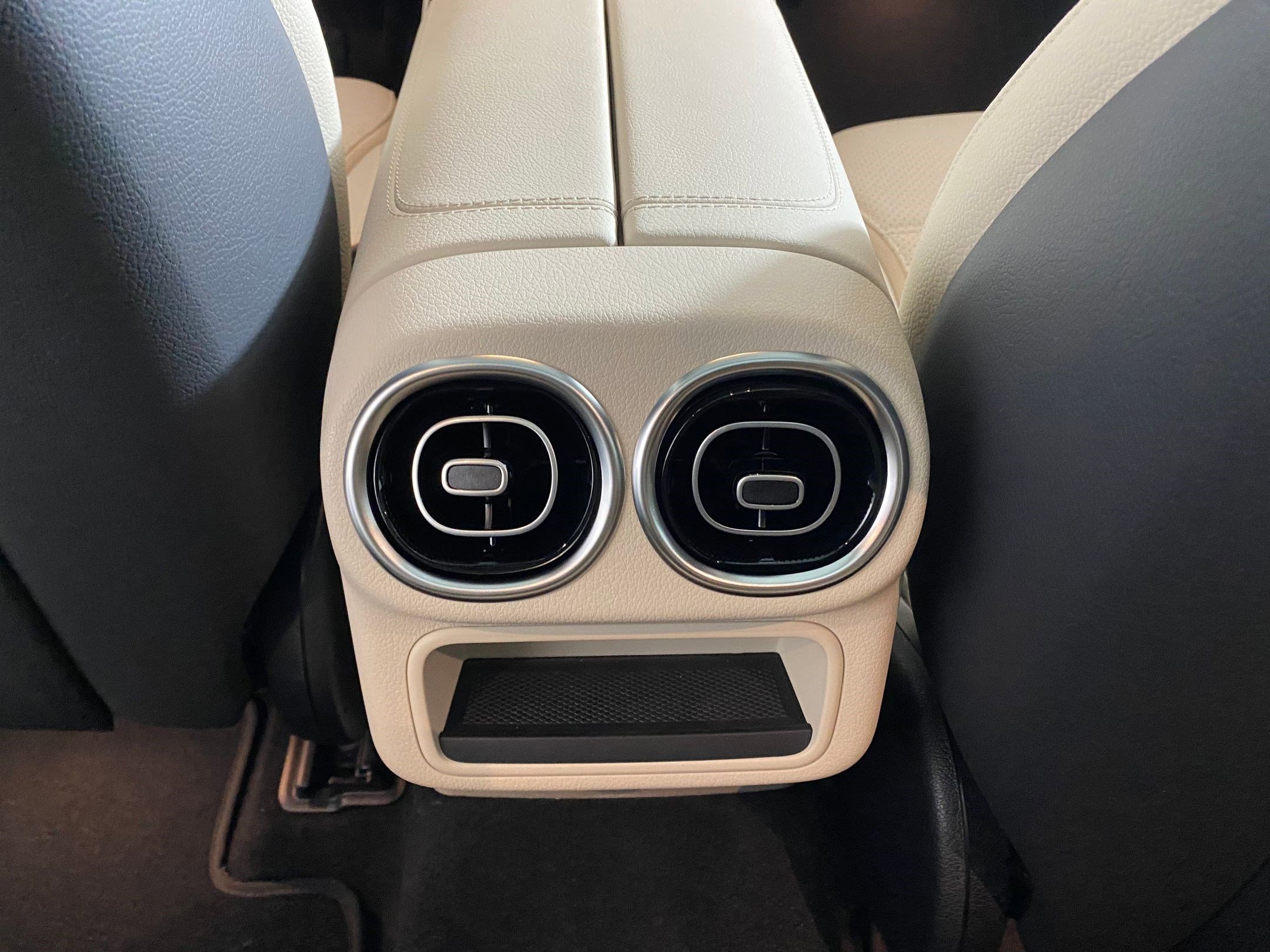 Used 2026 Mercedes-Benz GLC 300 4MATIC image 27