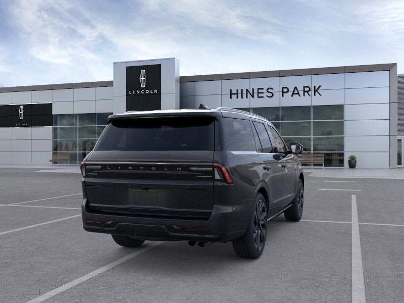 New 2026 Lincoln Navigator Reserve AWD/4WD image 8