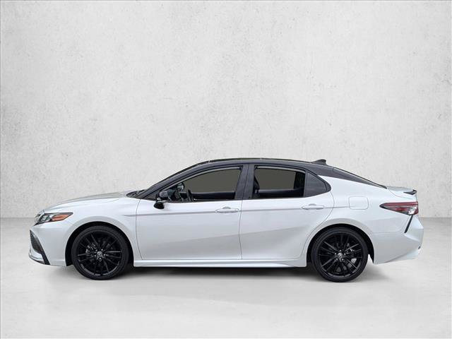 Used 2022 Toyota Camry XSE FWD image 9