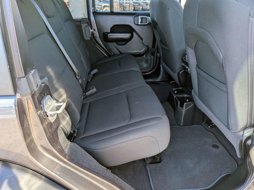Used 2020 Jeep Wrangler Unlimited Sport S image 31