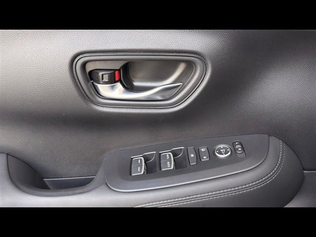 Certified 2026 Honda HR-V EX-L image 33