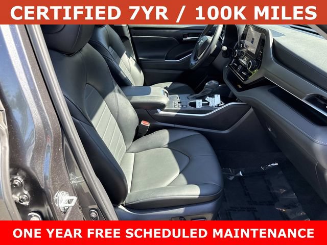 Used 2023 Toyota Highlander XLE AWD/4WD image 9