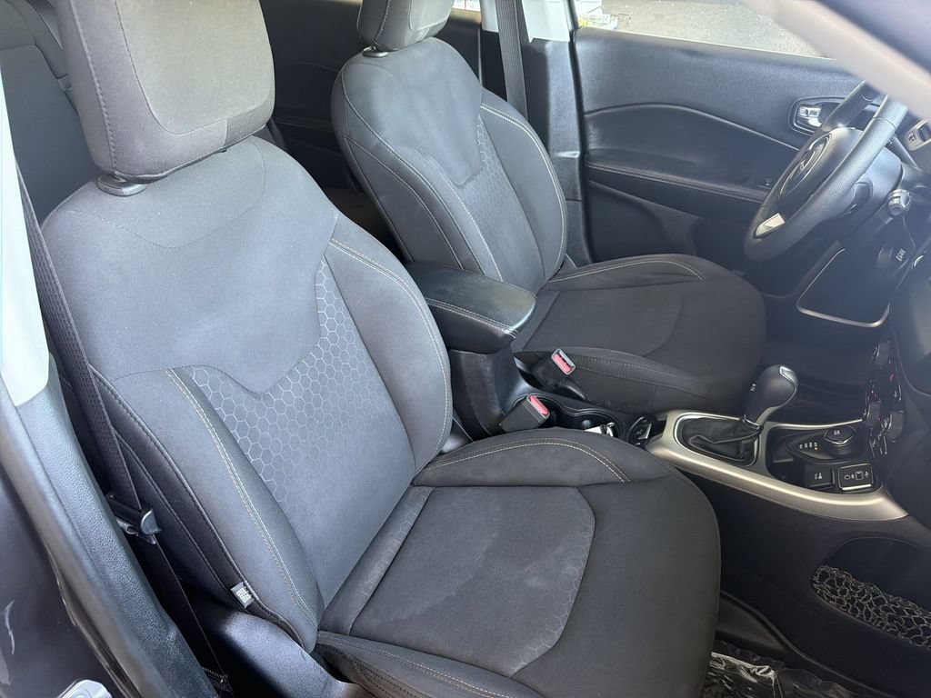 Used 2020 Jeep Compass Sport AWD/4WD image 27