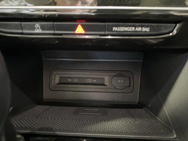 Used 2022 Volkswagen Atlas SEL Premium image 23