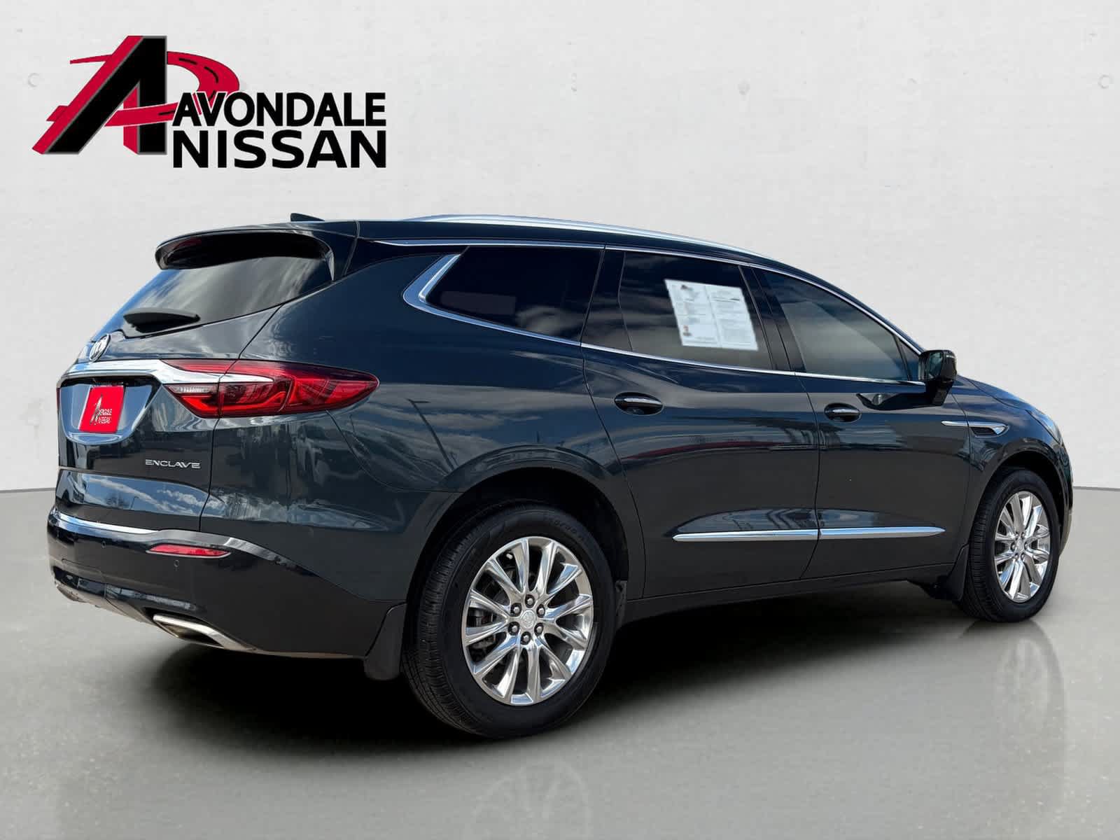 Used 2018 Buick Enclave Premium w/ Experience Buick Package FWD image 5