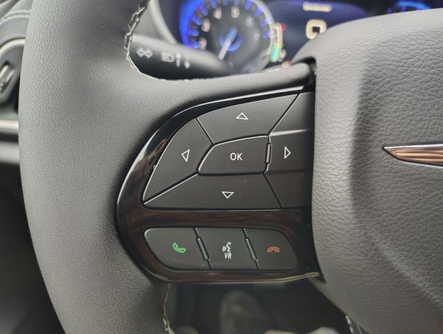 New 2026 Chrysler Pacifica Select FWD image 16