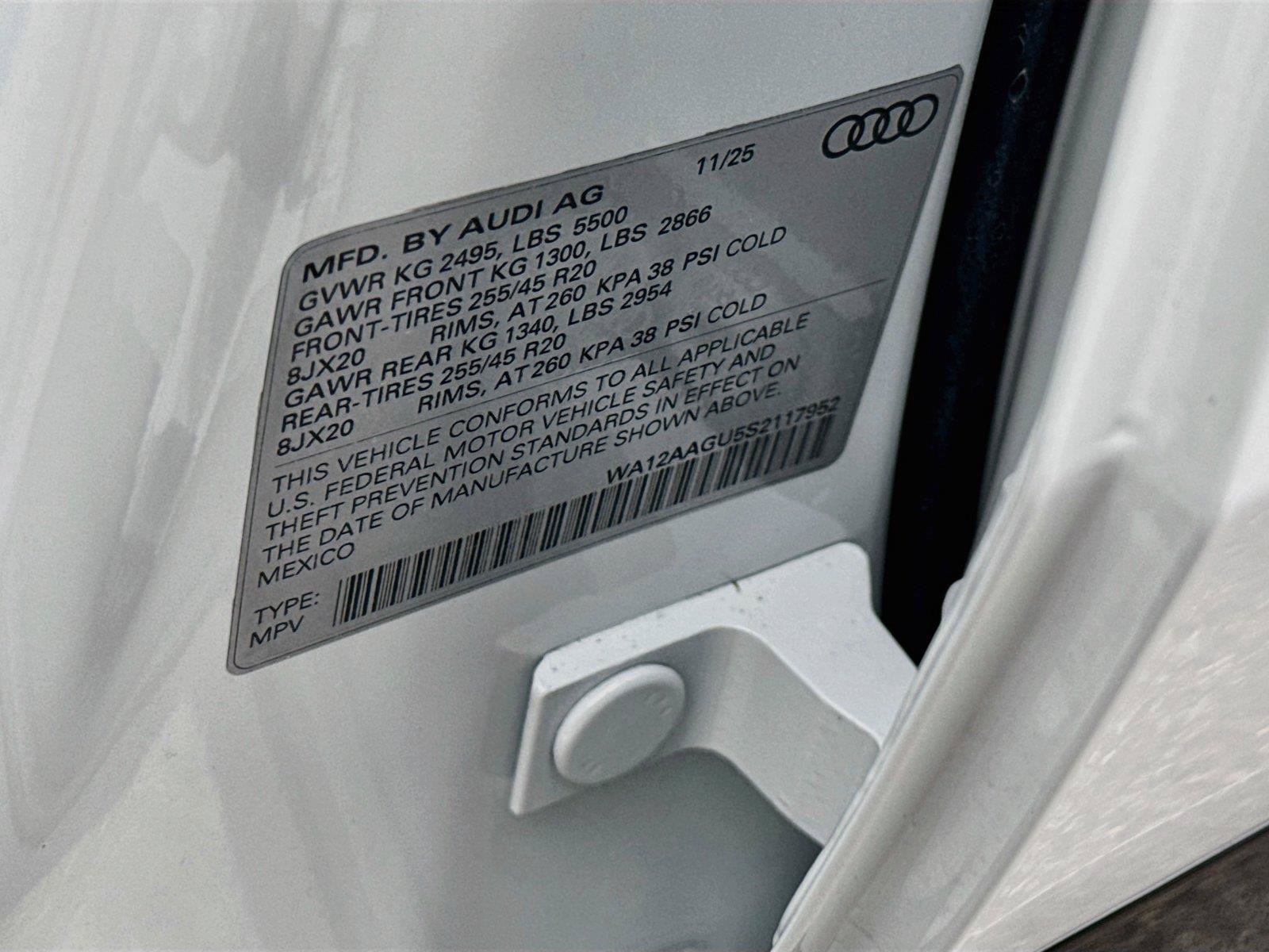 Certified 2025 Audi Q5 Premium AWD/4WD image 34