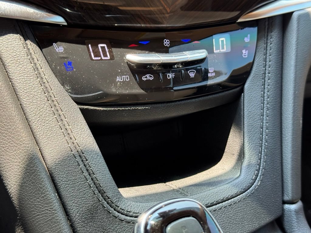 Certified 2024 Cadillac XT6 Sport w/ LPO, Onyx Lite Package AWD/4WD image 35
