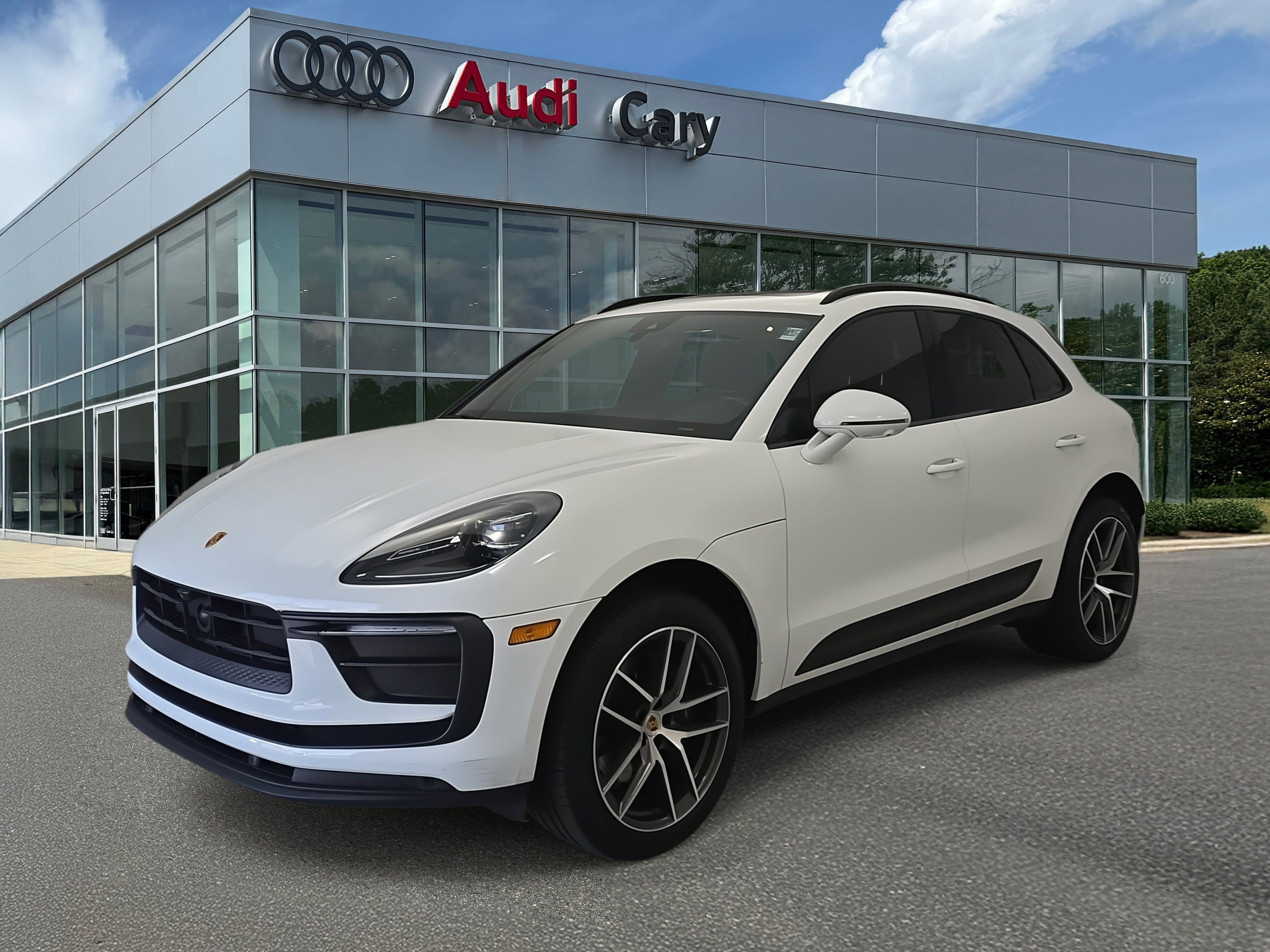 Used 2023 Porsche Macan Turbo