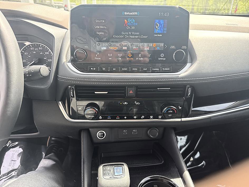 Certified 2022 Nissan Rogue SL w/ SL Premium Package image 16