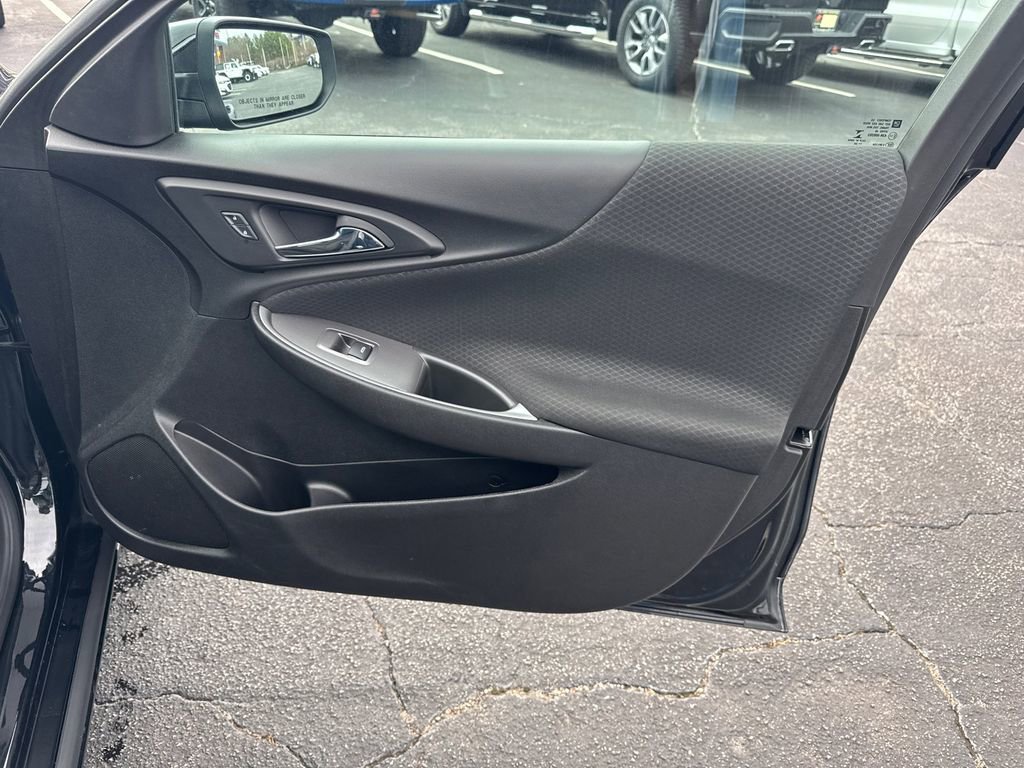 Used 2024 Chevrolet Malibu LT image 15