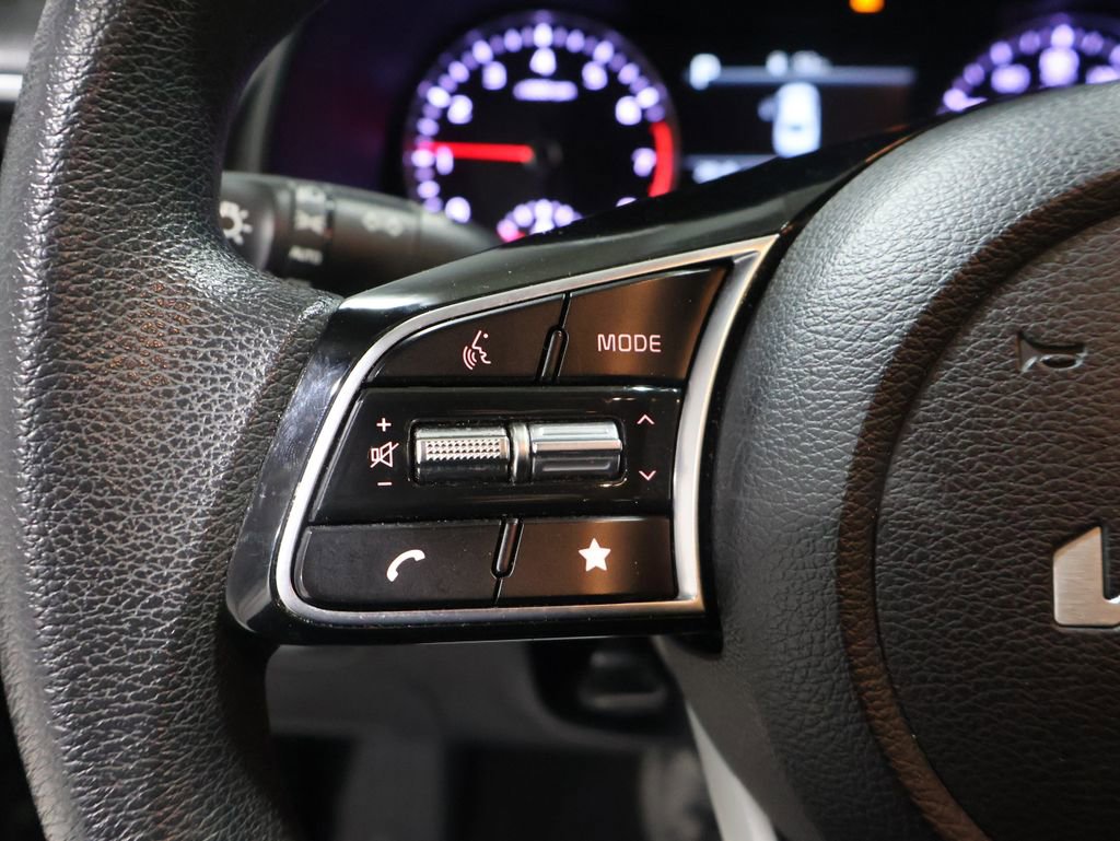 Used 2023 Kia Forte LXS image 31