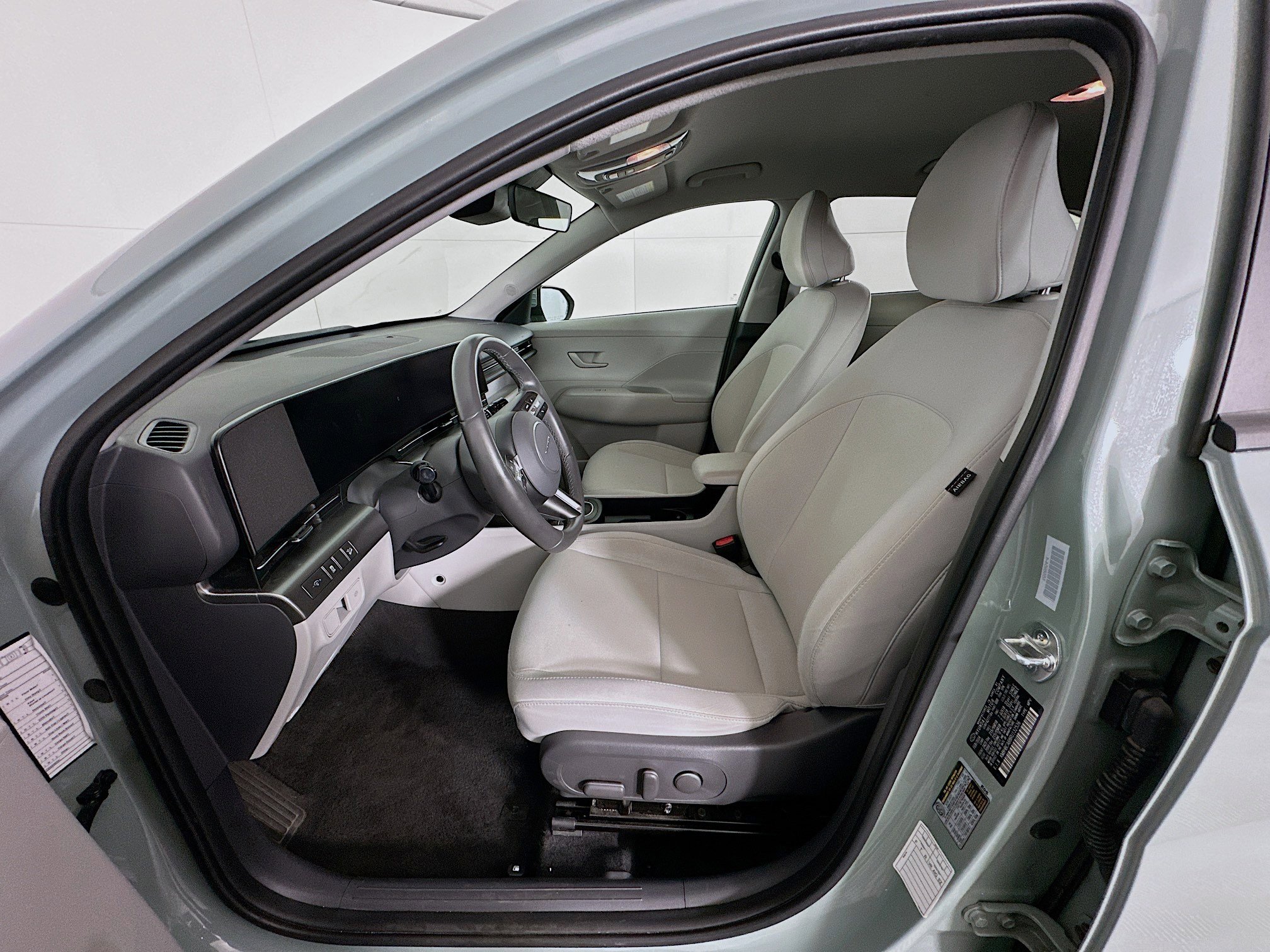 Used 2024 Hyundai Kona SEL image 13