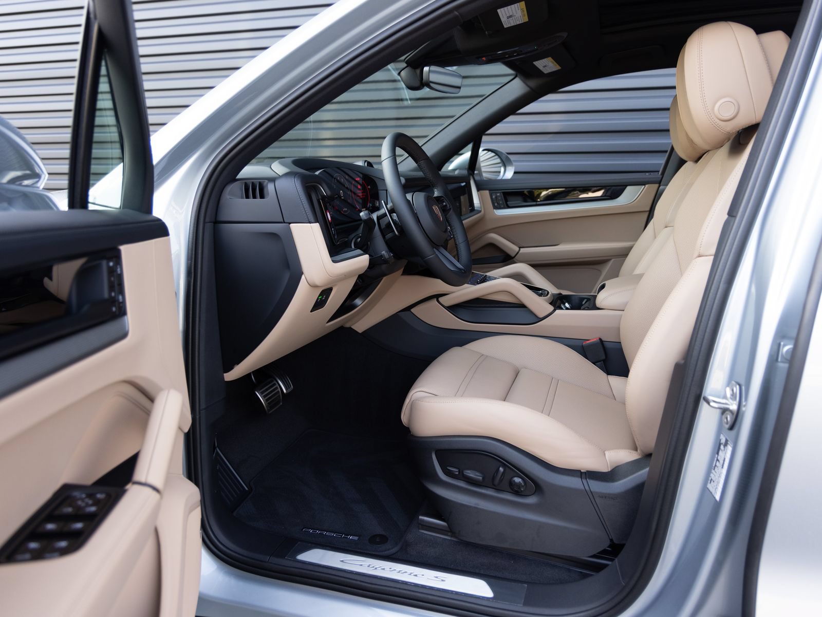 New 2026 Porsche Cayenne S AWD/4WD image 24