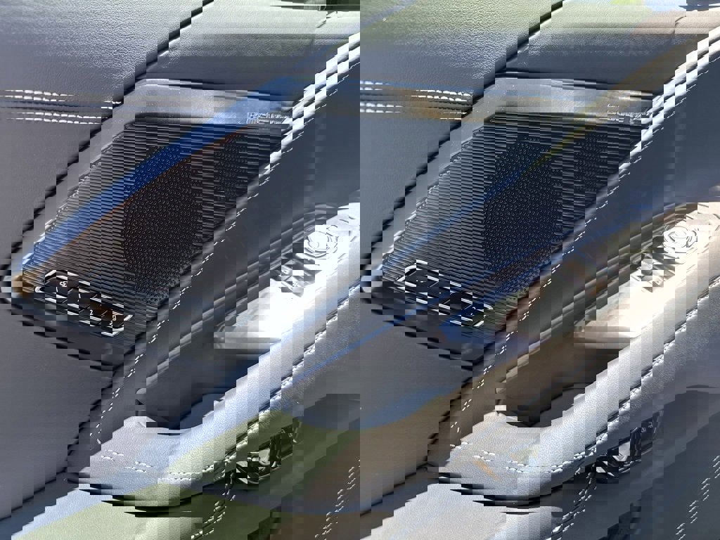 New 2026 Chevrolet Corvette Stingray Premium Cpe w/ Stealth Interior Trim Package image 31