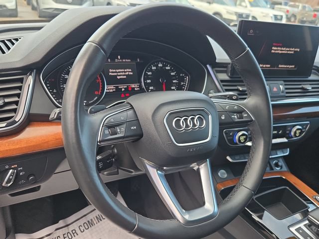 Used 2023 Audi Q5 2.0T Premium w/ Convenience Package AWD/4WD image 14
