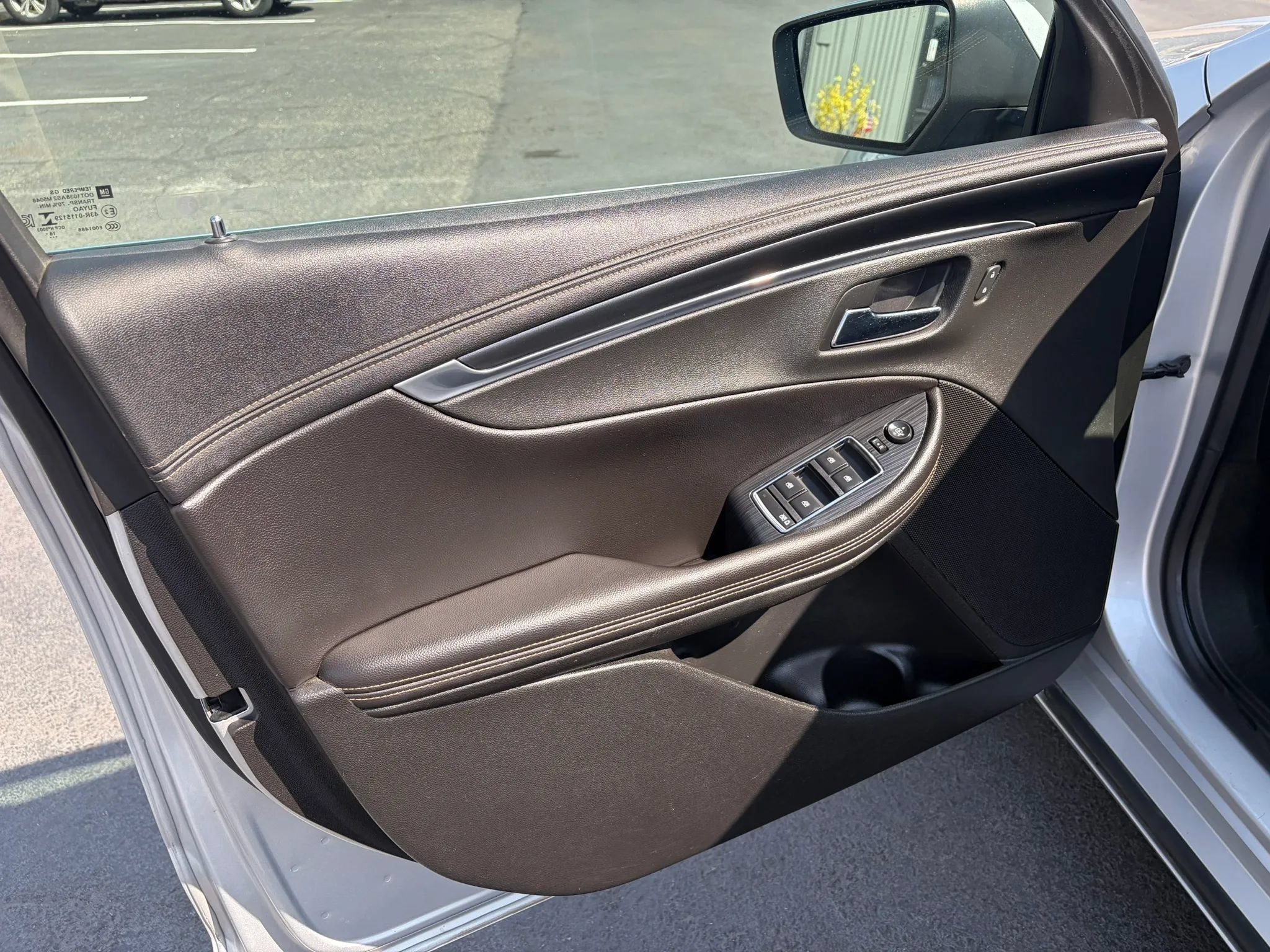 Used 2019 Chevrolet Impala LT FWD image 10
