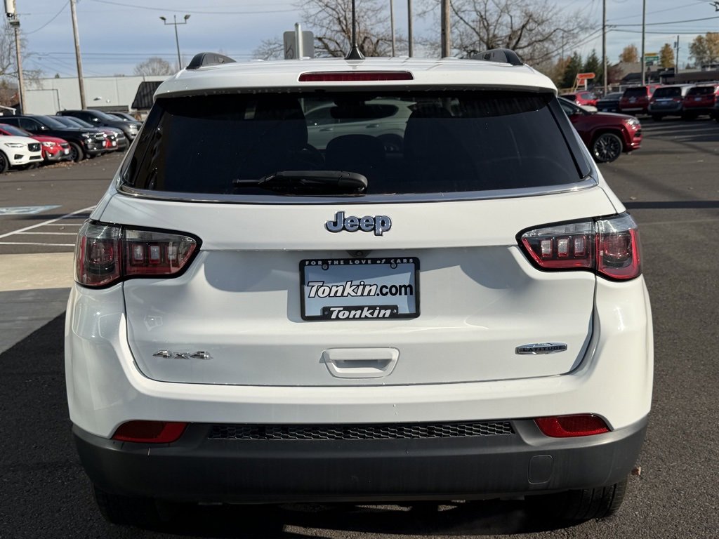 Used 2024 Jeep Compass Latitude image 6