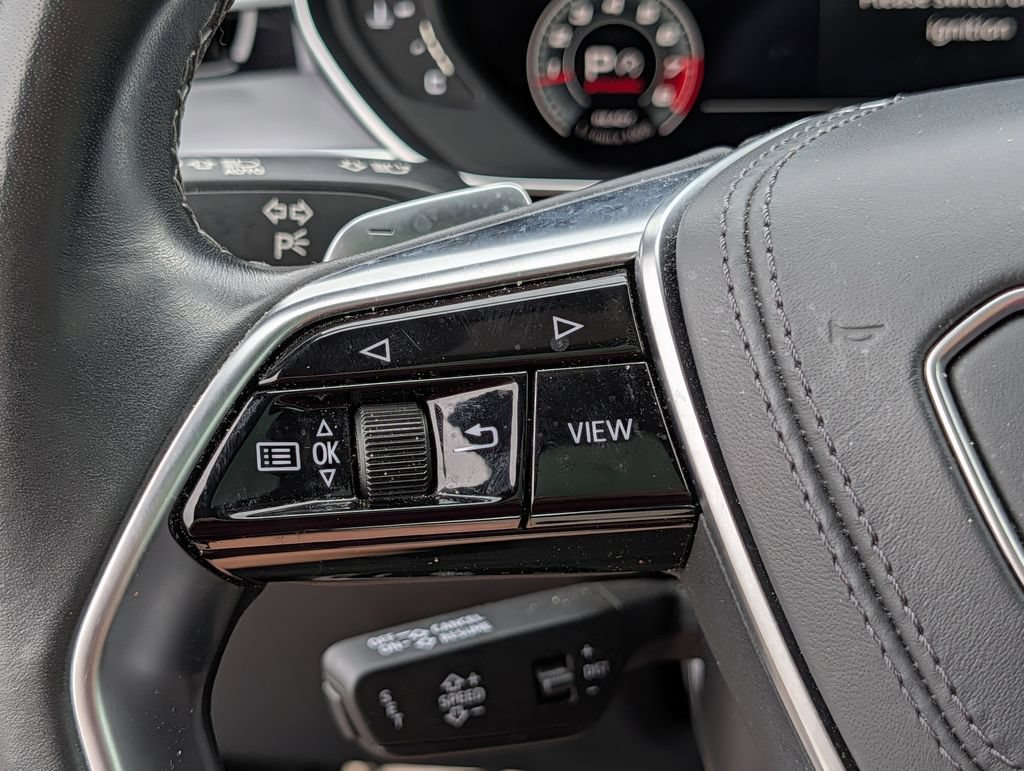 Used 2021 Audi S8 L w/ S8 Executive Package AWD/4WD image 24