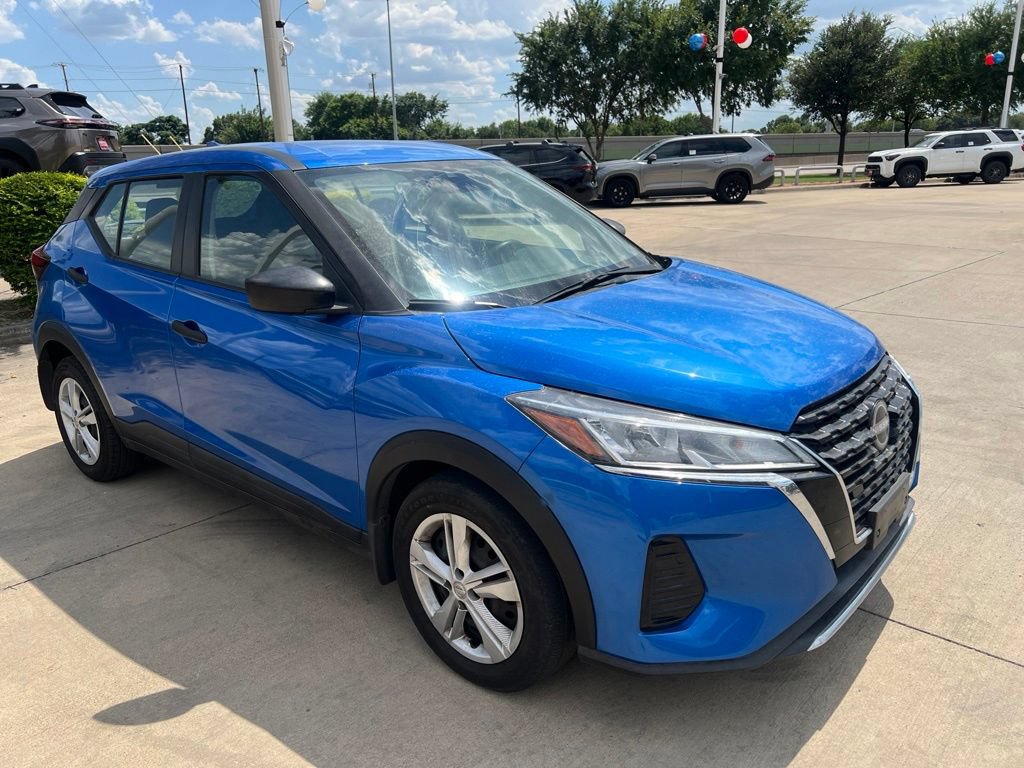 Used 2023 Nissan Kicks S FWD image 17