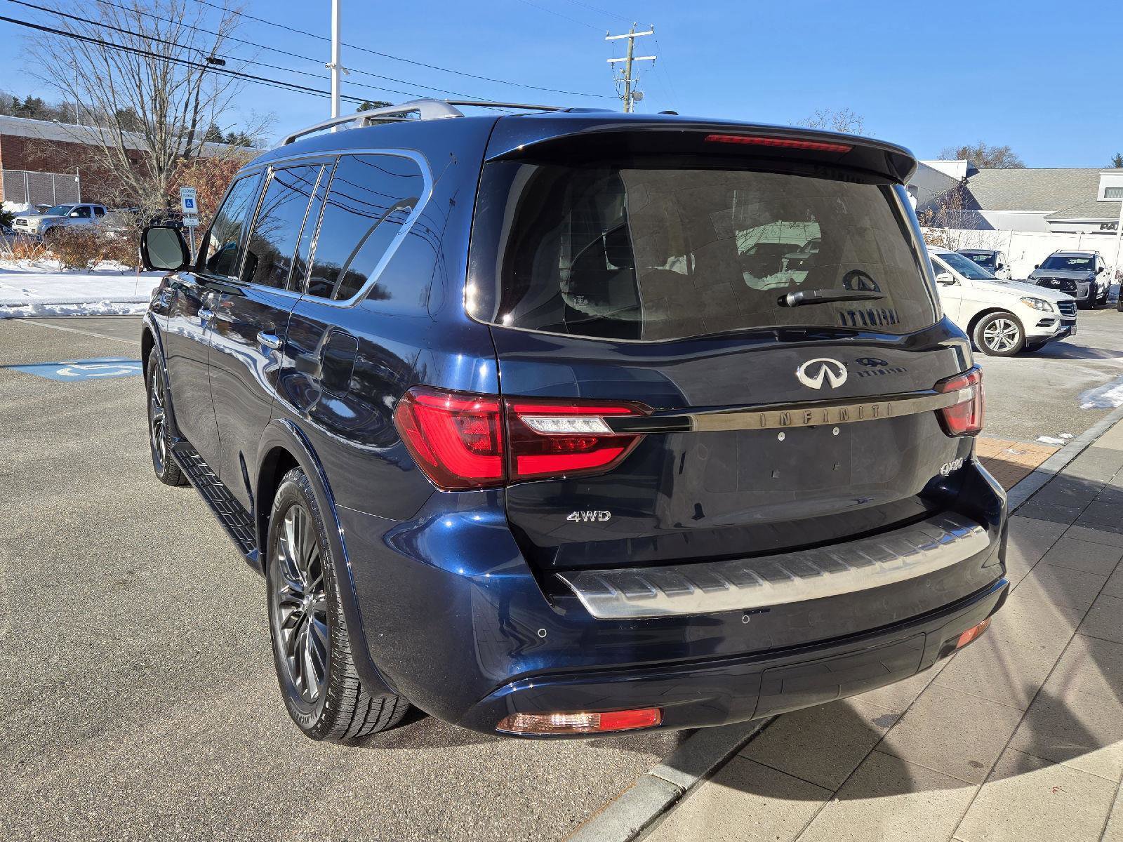 Certified 2022 INFINITI QX80 Premium Select w/ Cargo Package image 12