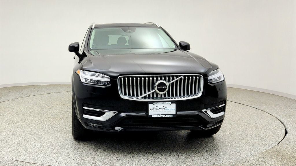 Used 2024 Volvo XC90 B5 Core w/ Protection Package Premier AWD/4WD image 2