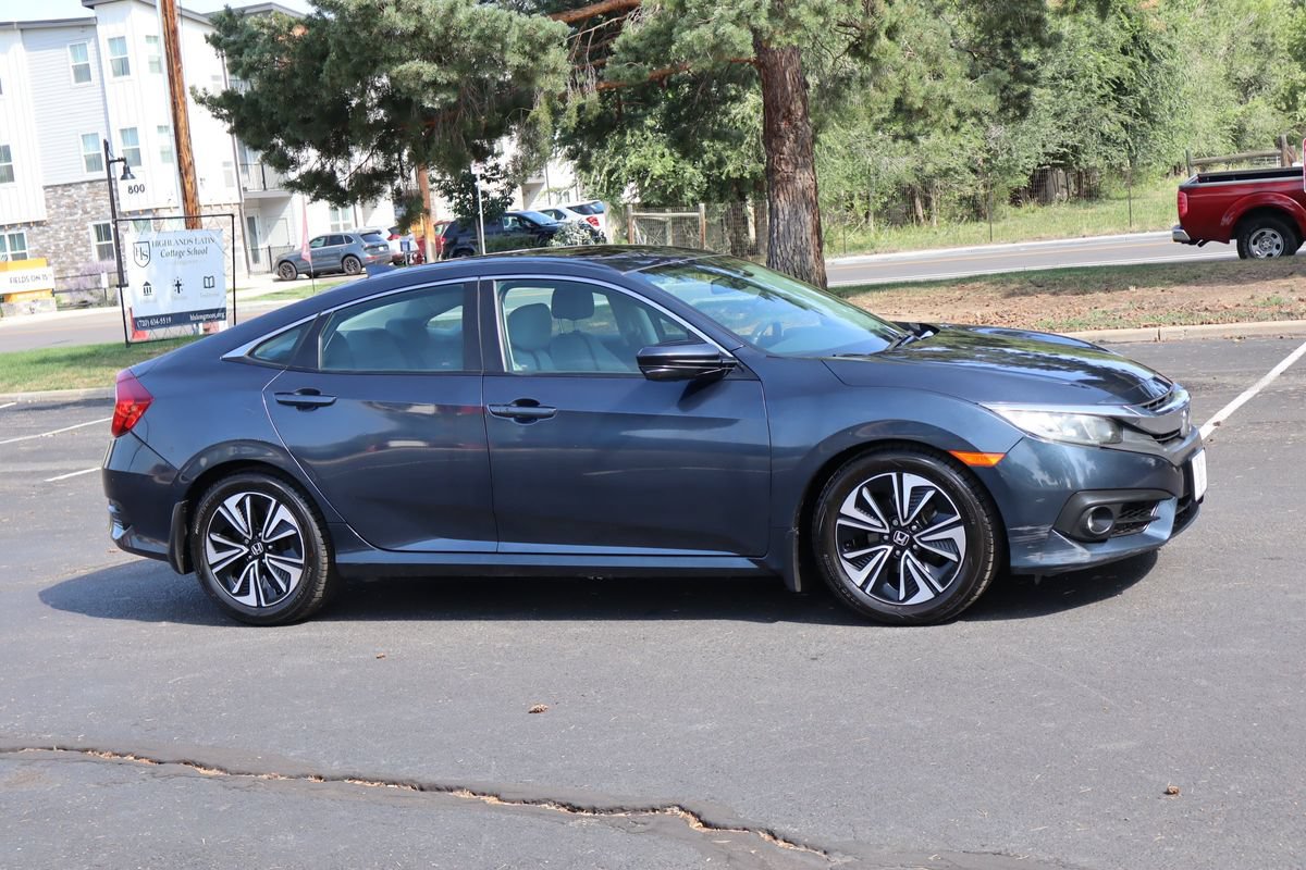 Used 2016 Honda Civic EX-T image 2